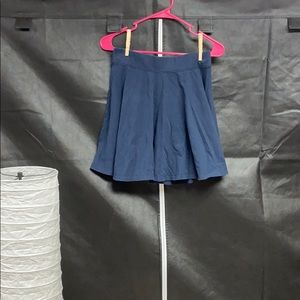 🌸Flowy navy skirt